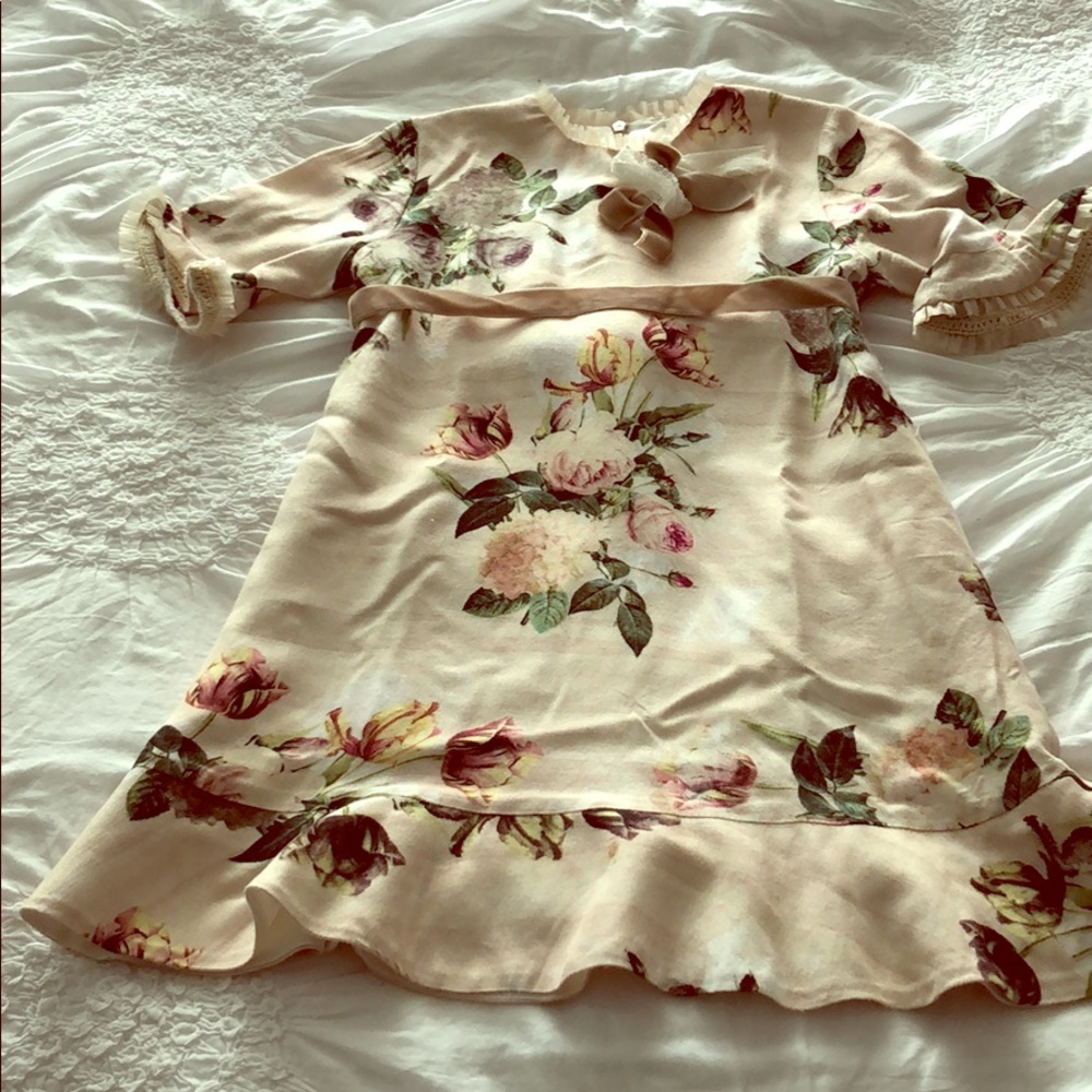 Floral print woven dress